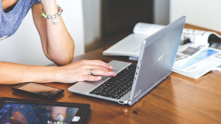 6 idei despre cum să găseşti reduceri şi cupoane pentru gadgeturi